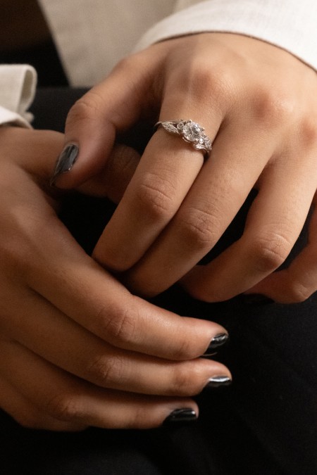 Reegalia Eternal Spark Ring – 925 Silver  Crossover Band