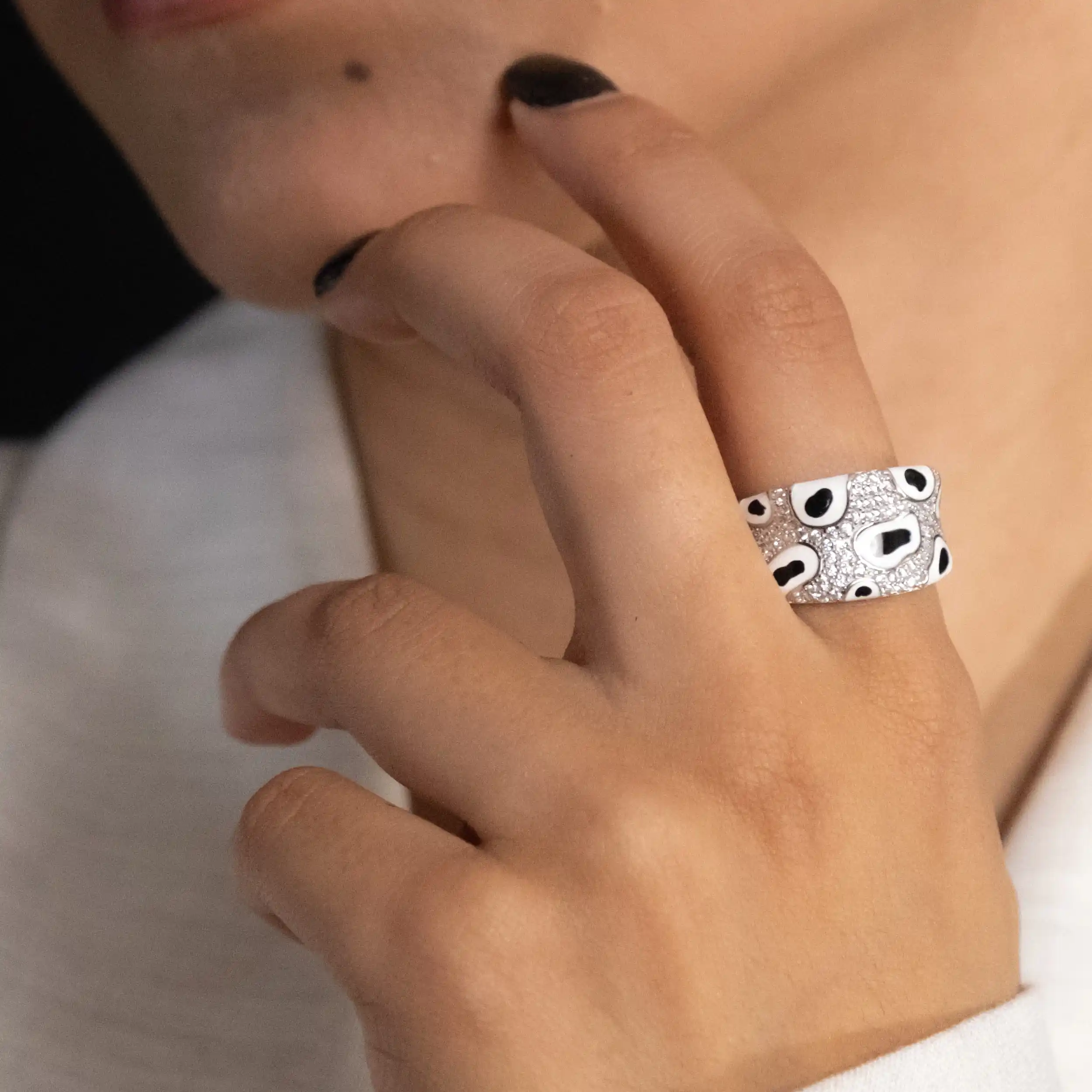 Reegalia Noir Luxe 925 Silver Statement Ring