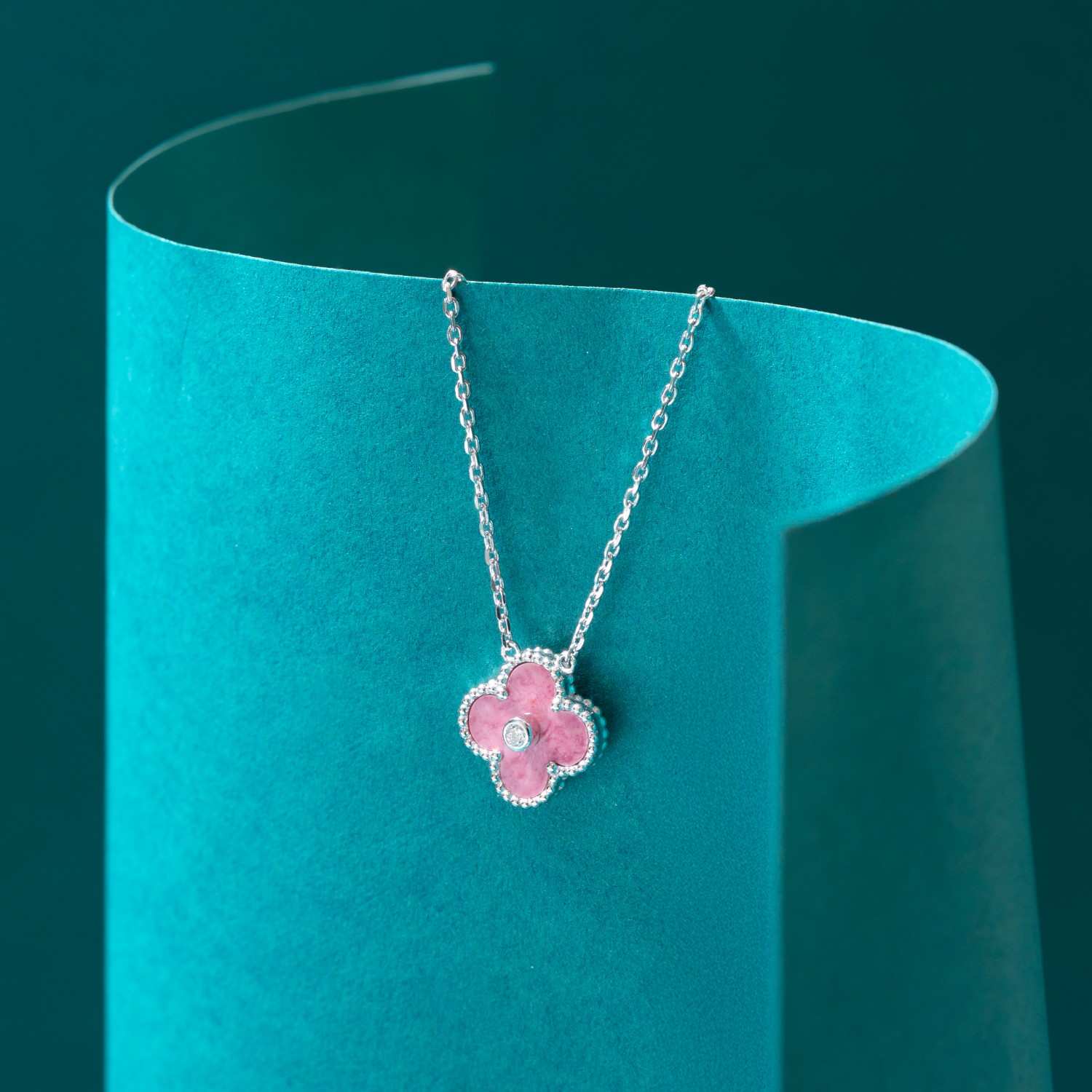 925 Sterling Silver Pink Clover Pendant Necklace